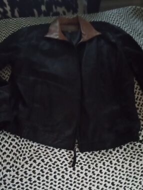 Daniel Cremieux Black Jacket with Brown Collar
